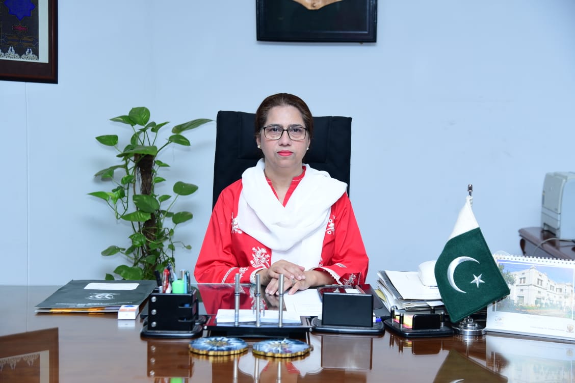 Dr Bushra Mirza